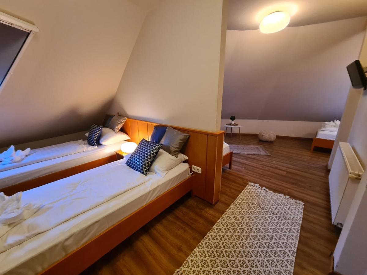 Istvan Parkhotel Es Gasztrofarm Sormás エクステリア 写真