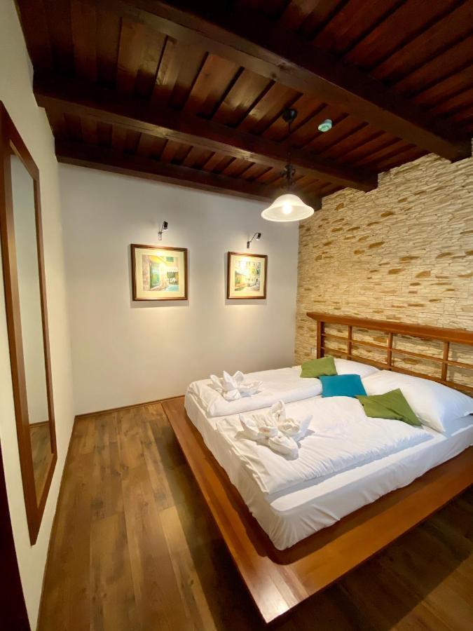 Istvan Parkhotel Es Gasztrofarm Sormás エクステリア 写真