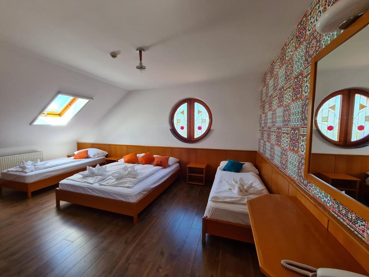 Istvan Parkhotel Es Gasztrofarm Sormás エクステリア 写真